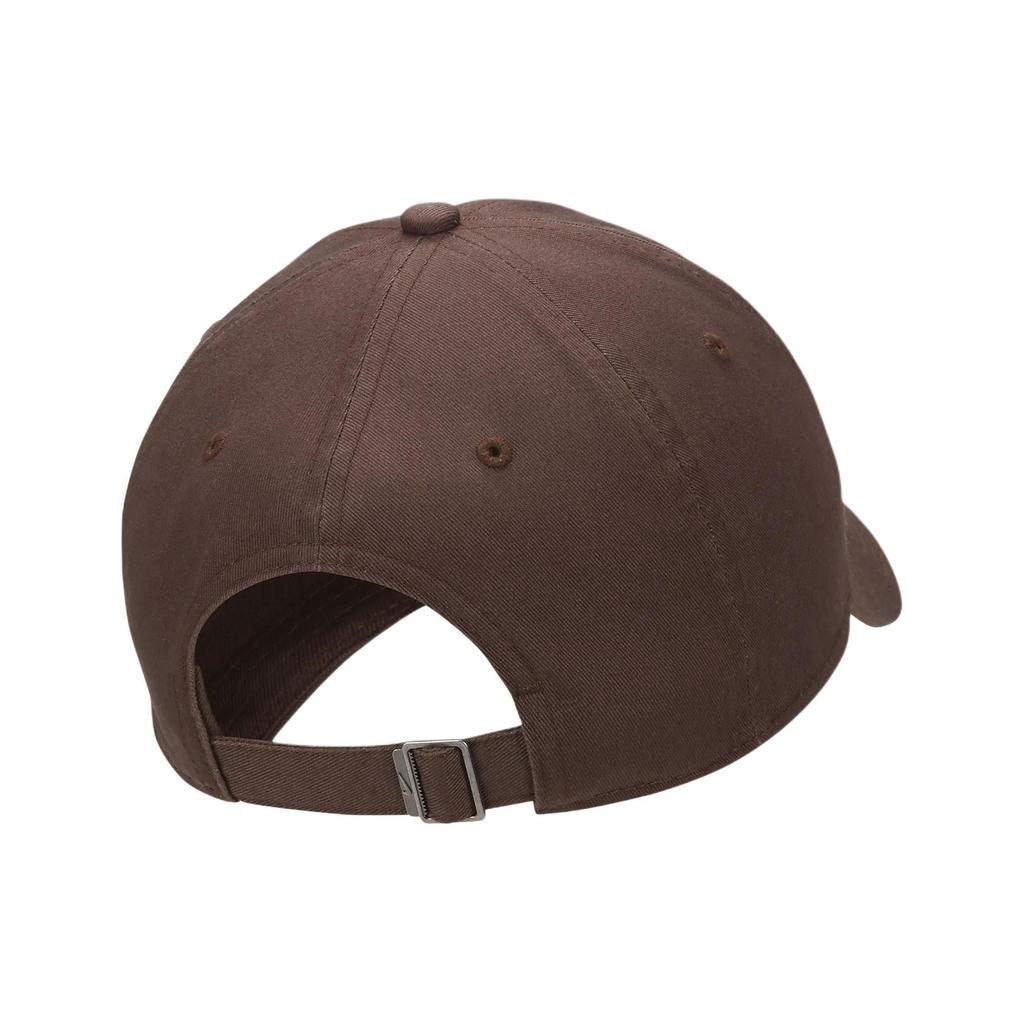 Nike Besticktes Lochmuster Bio-Baumwolle Reine Baumwolle Baseballkappe Unisex-Kappen Braun FB5368-237