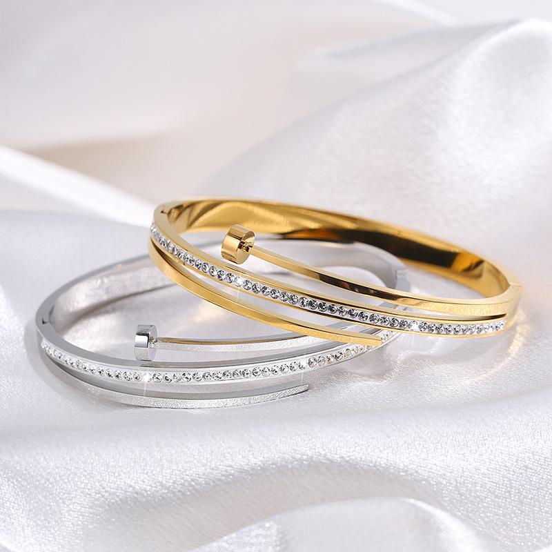 Three-layer Nail Nail Bracelet for Women, Light Luxury and High-end Bracelet