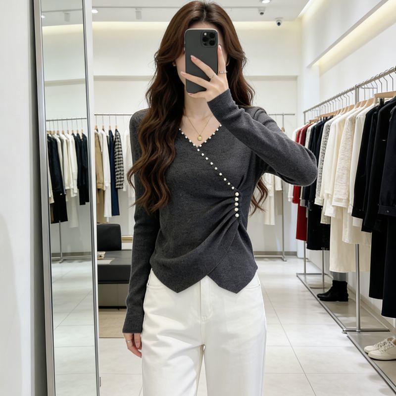 

Plus Size Beaded V-Neck Velvet Top – Slimming, Flaw-Covering, Irregular Design for Autumn/Winter 3XL (161-180 Jin) серый