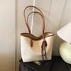 Popular retro bag women's large capacity 2025 new spring casual messenger bag portable bucket bag