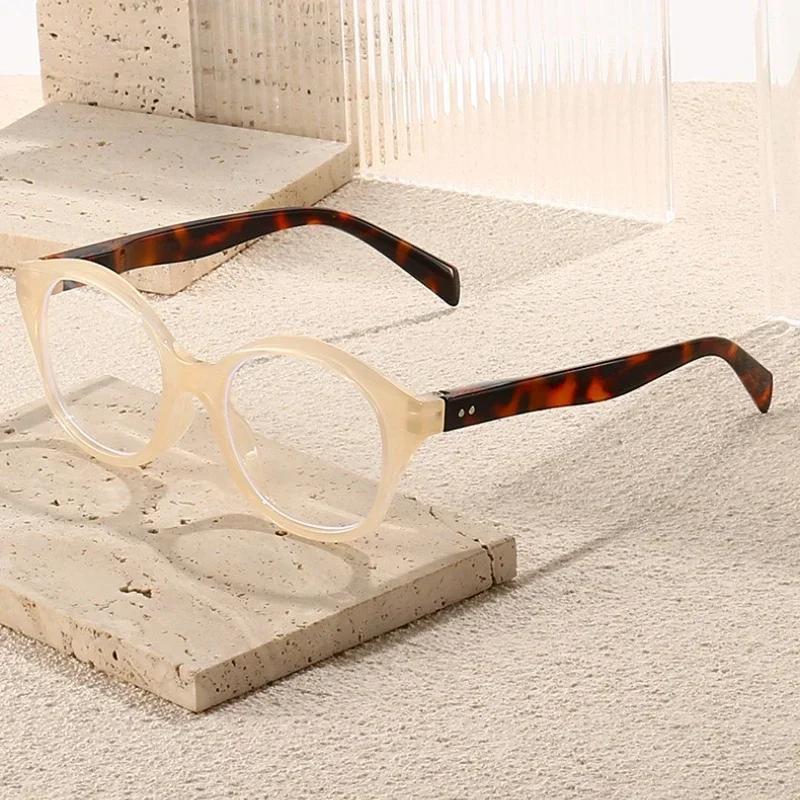 New Retro Small Round Frame Elderly Reading Glasses High Definition Blue Light Blocking Far Sight Eyeglasses for Women and Men