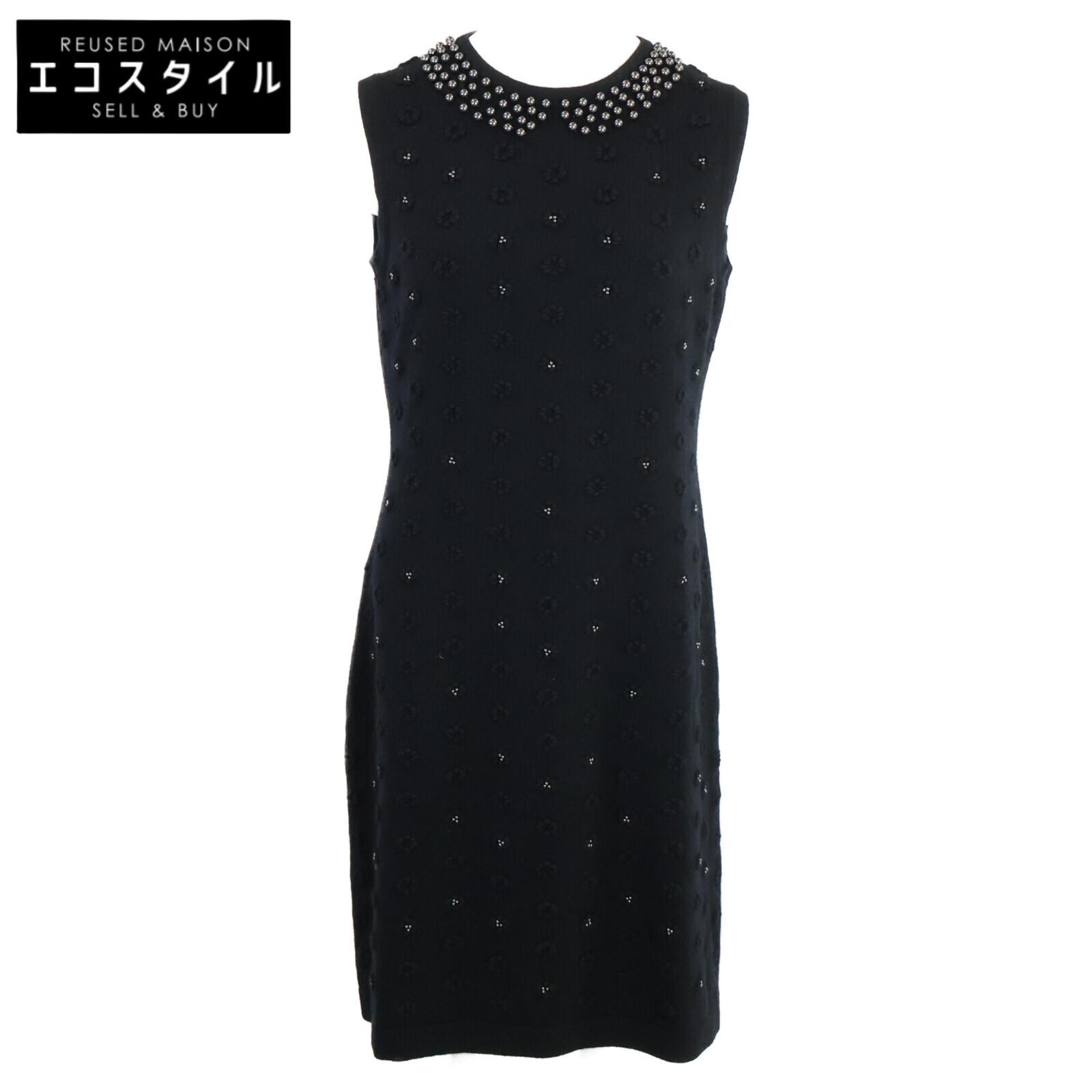 

CHANEL Good condition, genuine Japanese product, P40686K02963, fake pearl & COCO button, flower motif, cashmere, sleeveless knit dress 38 blackUsed