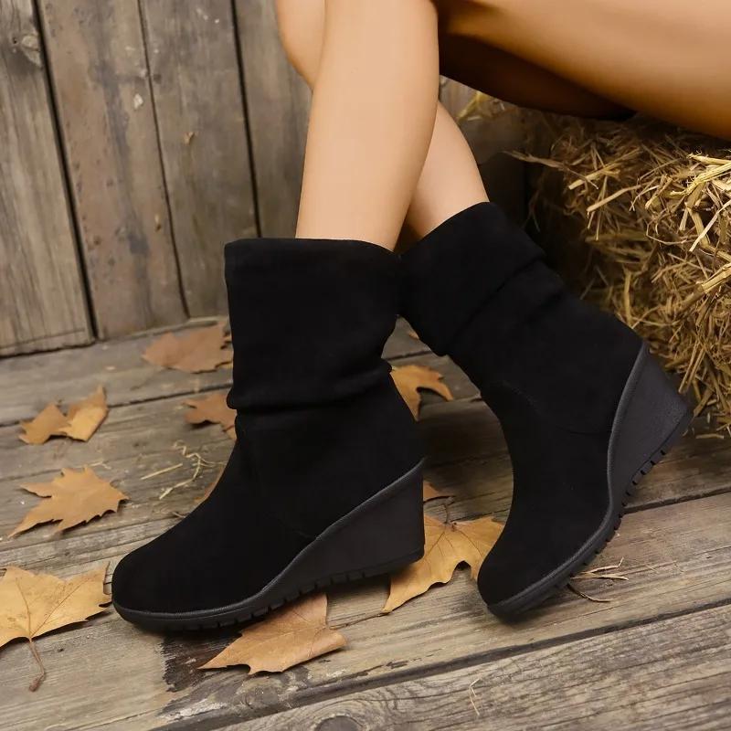 2025 New Women's Suede Fashion Boots Winter Thermal BootiesAnkle Boots Platform Shoes Casual Women's Mid Boots Wedge Heels