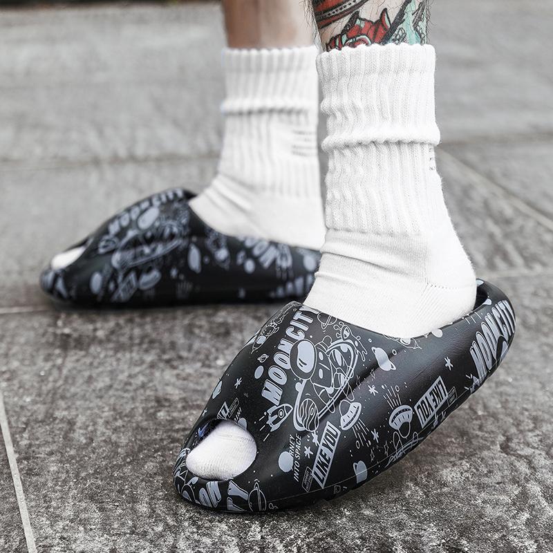 New Summer Couple Outerwear Sports Fashion Leisure Men and Women Beach Non-slip Flip Flops