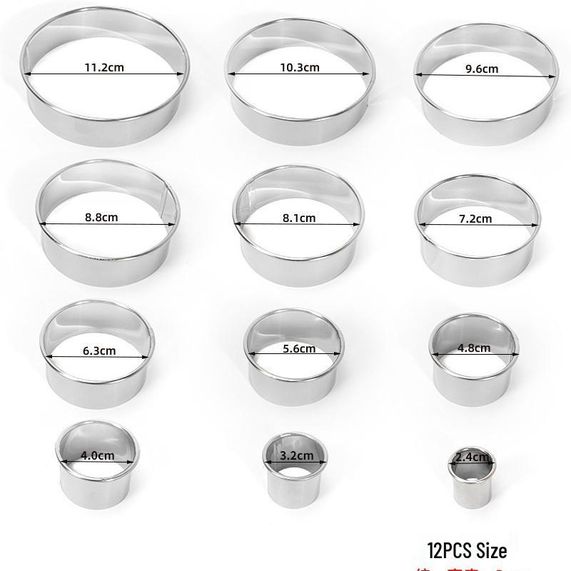 11dílná sada kulatých forem: Formičky na sušenky, Kroužky na pěnu, 12 vykrajovátek na těsto na knedlíky, Kroužky na rýžové koláče, Fritování kukuřice, Nerezová ocel.