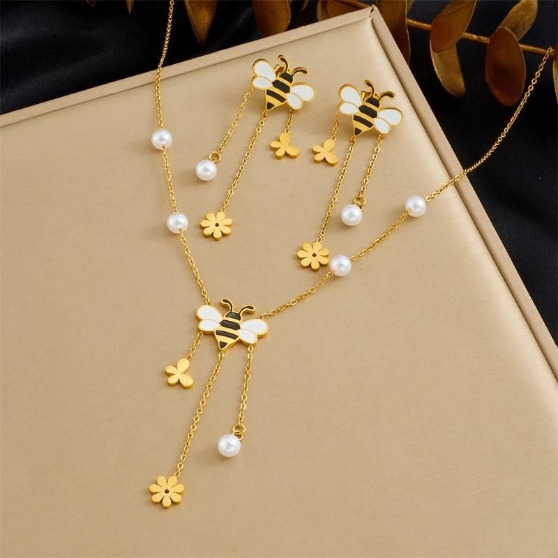 Gold Bee and Flower Jewelry Set: Necklace and Earrings with Pearl Accents