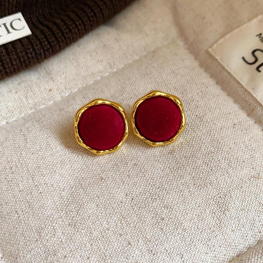 Silver Needle Flocked Round Square Stud Earrings: Elegant and Versatile High-End Jewelry