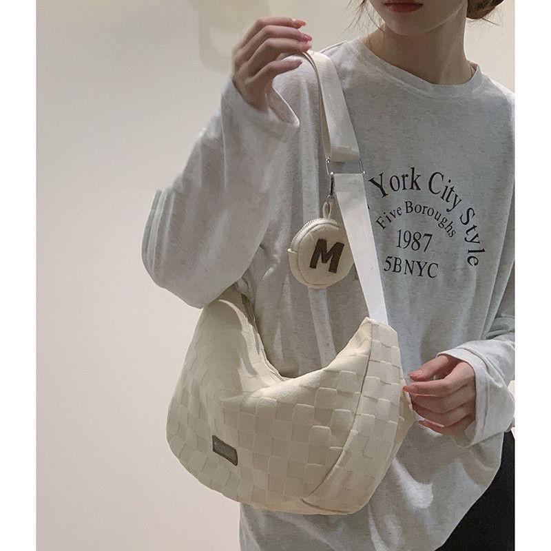 Large Capacity Makeup Bag Korean Version Crossbody Dumpling Bag Fashion New Tote Bag Women's Bag Large Capacity Shoulder Bag