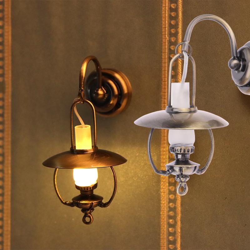 1:12 Dollhouse Led Lamp Vintage Kerosene Lamp Wall Lamp Model Dollhouse Furniture Lighting Decoration Dolls House Accessories
