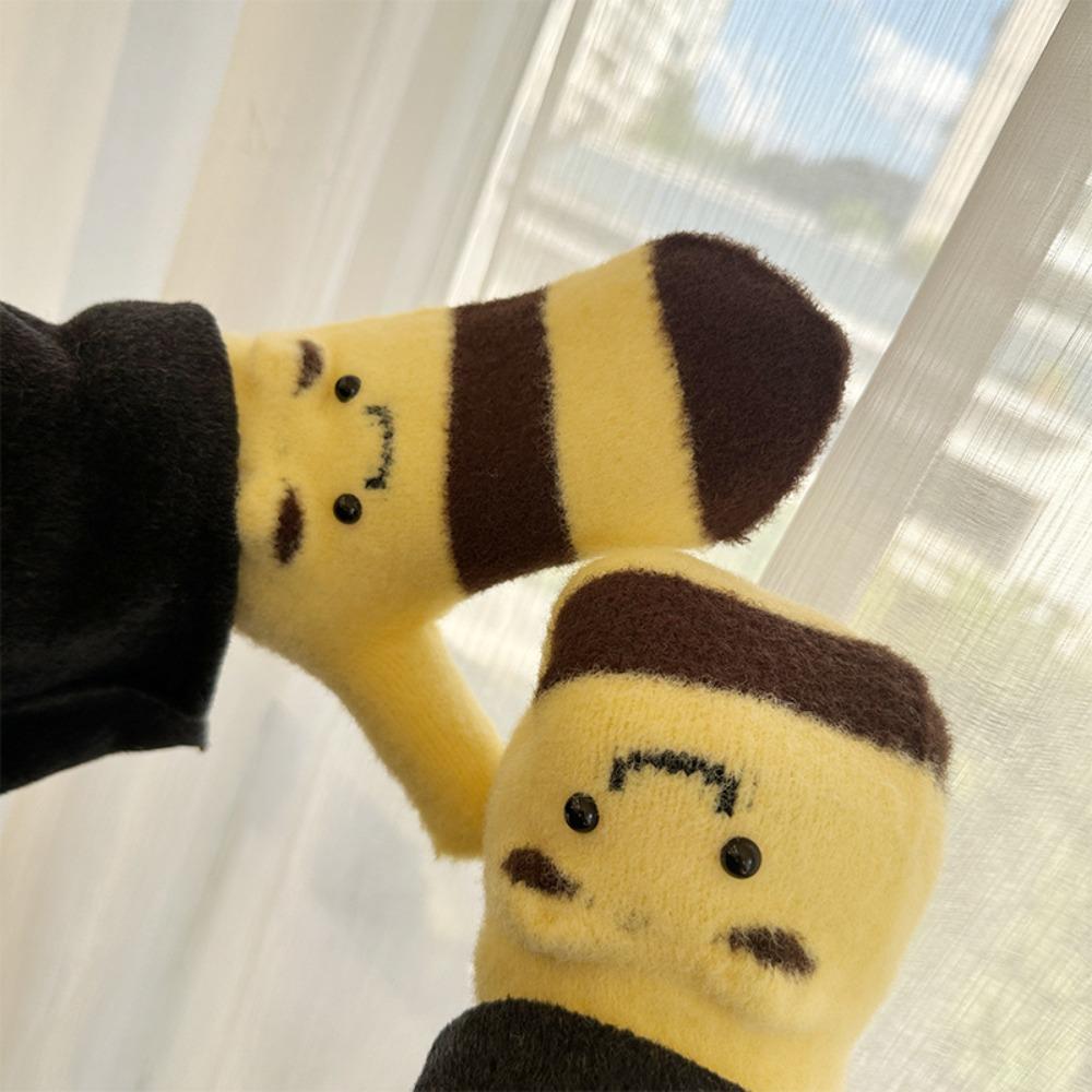Big Goose Bee and Dinosaur Shape Mitten Gloves with Thickened Fleece Cold Protection Women's Gloves To Keep Warm