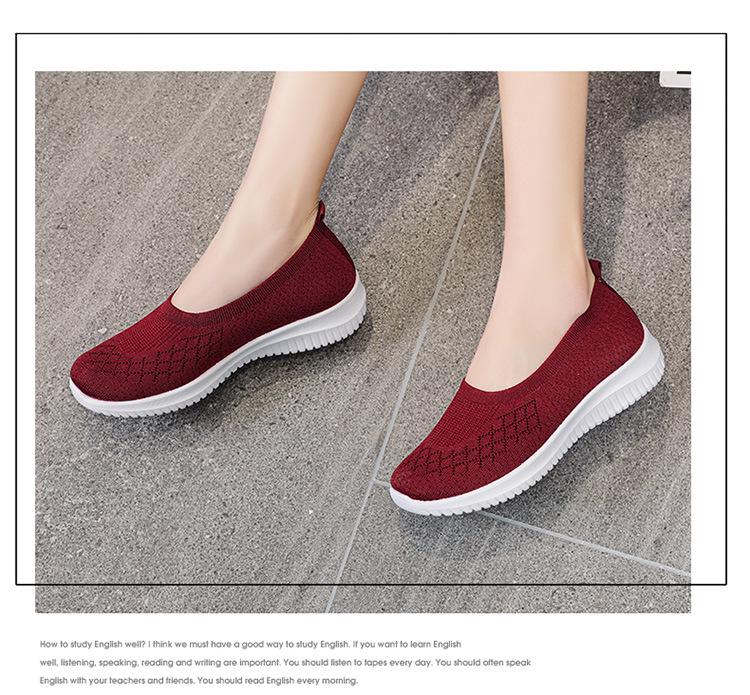Breathable Women's Slip-On Cloth Shoes for Middle-Aged and Elderly - Large Size, Shallow Opening