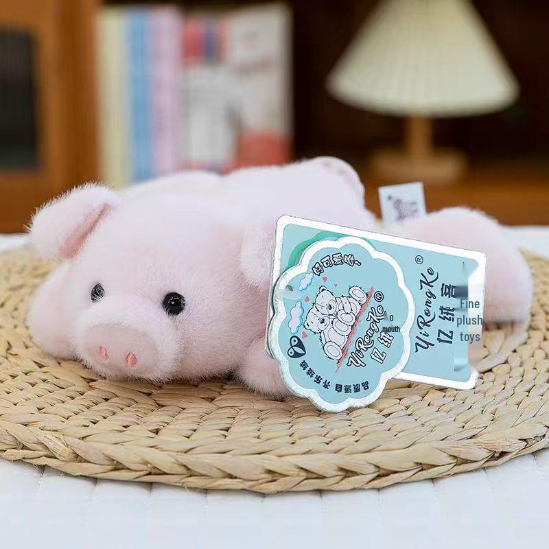 Adorable Animal Palm-Sized Plush Toy — Panda, Crocodile, Capybara Stress Relief Squeeze Toy 20 cm