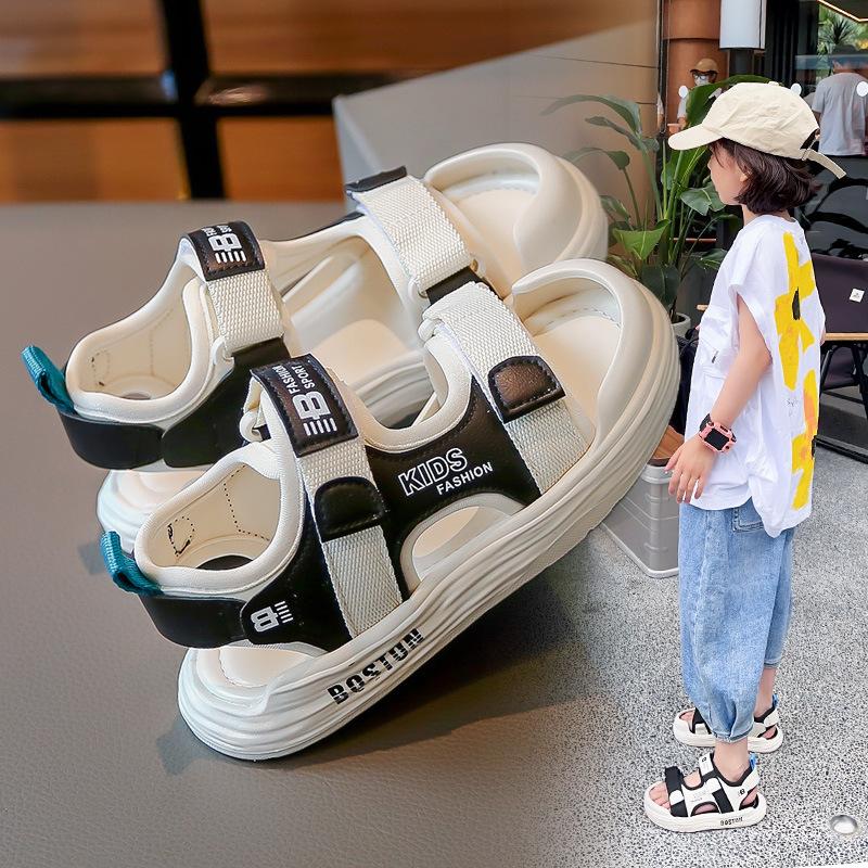 Jungen Sandalen Sommer 2025 neu weichsohlige Kinder Sporttasche Kopf Strandschuhe mittelgroße und große Kinder atmungsaktive Freizeitschuhe Tide