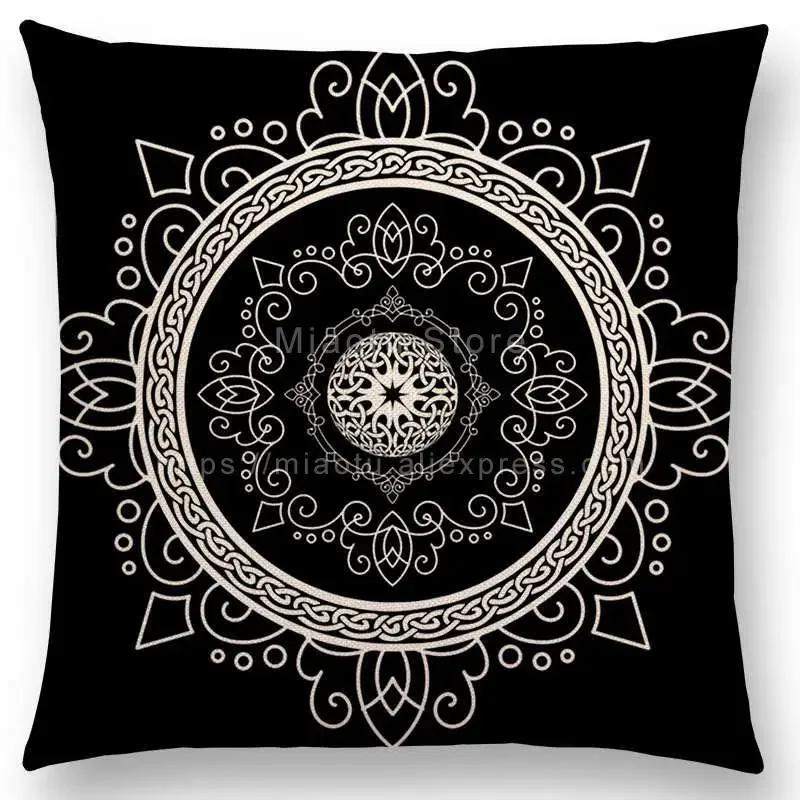 New Dreamy Emerald Spirit Flower Pillow Case Soul Mandala Elegant Flourish Floral Pattern Design Prints Retro Cushion Cover