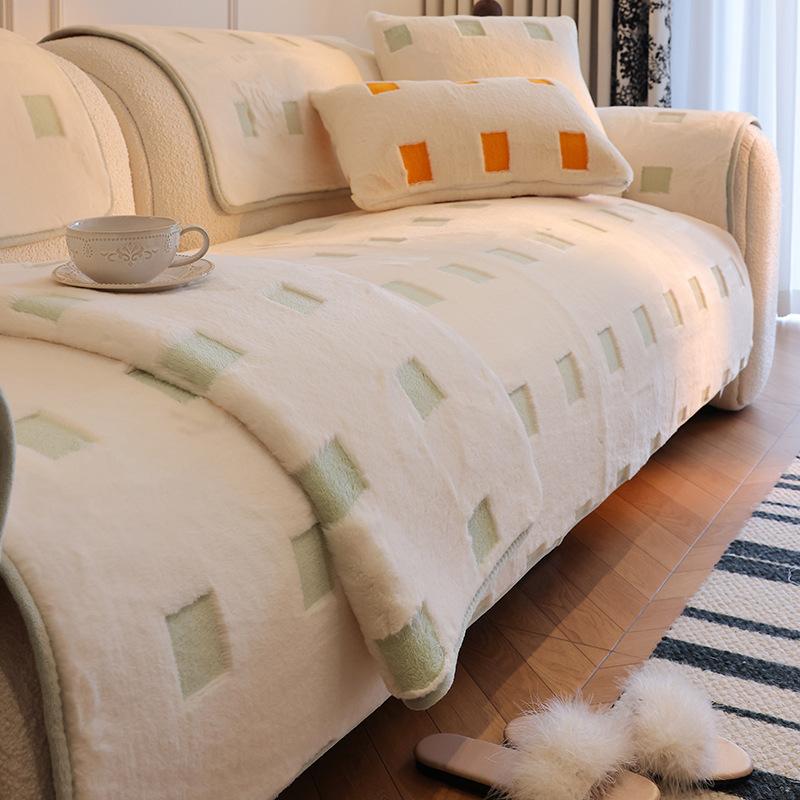 

Зимняя утолщенная плюшевая подушка для дивана Новая нескользящая Улучшенное ощущение тепла Прямой ряд Подушка для сиденья дивана Чехол Чехол Ткань 70*70cm