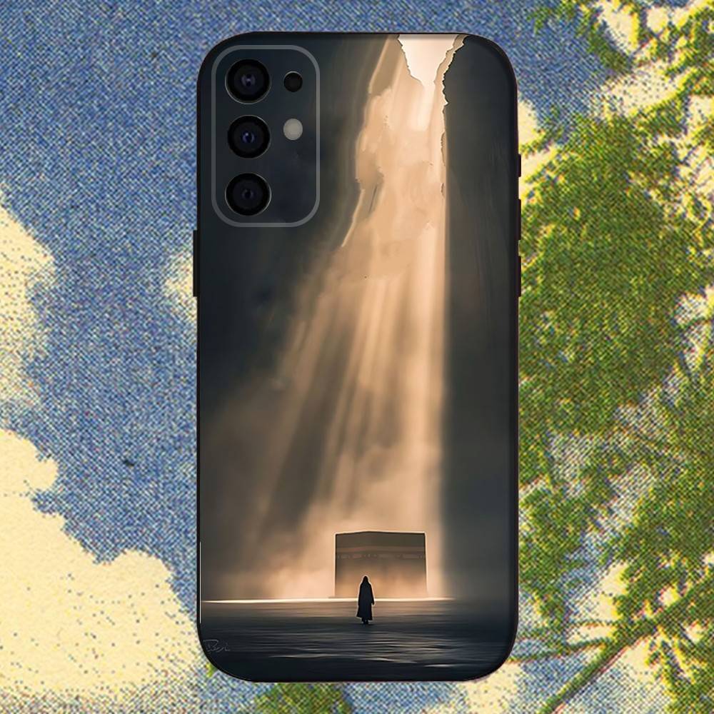 Moslem and kaaba Phone Case For Samsung S25,S24,S21,S22,S23,S30,Ultra,S20,Plus,Fe,Lite,Note,10,9,5G Black Cover