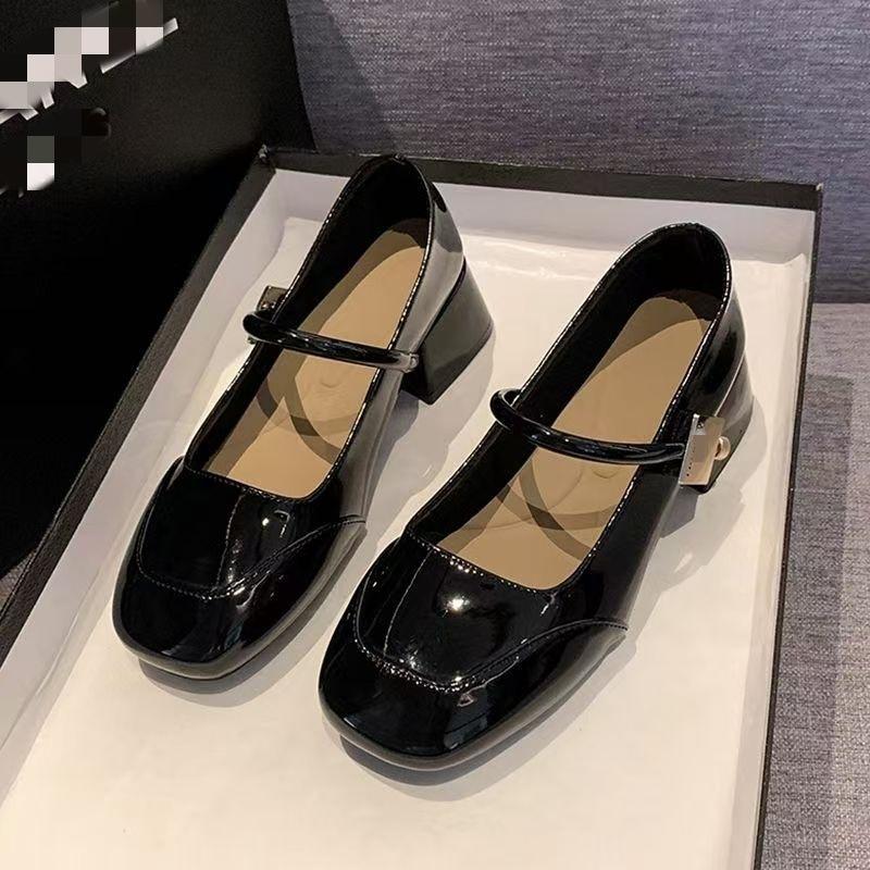 Soft leather temperament thick heel single shoes women's 2025 new autumn French Mary Jane shoes beautiful red women's small leather shoes