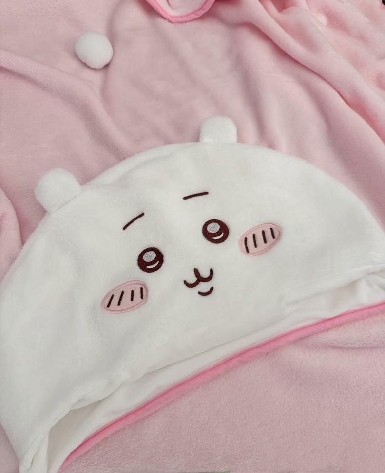 Chiikawa Usagi Hachi Hooded Cloak Blanket Shawl Cape for Lazy Days