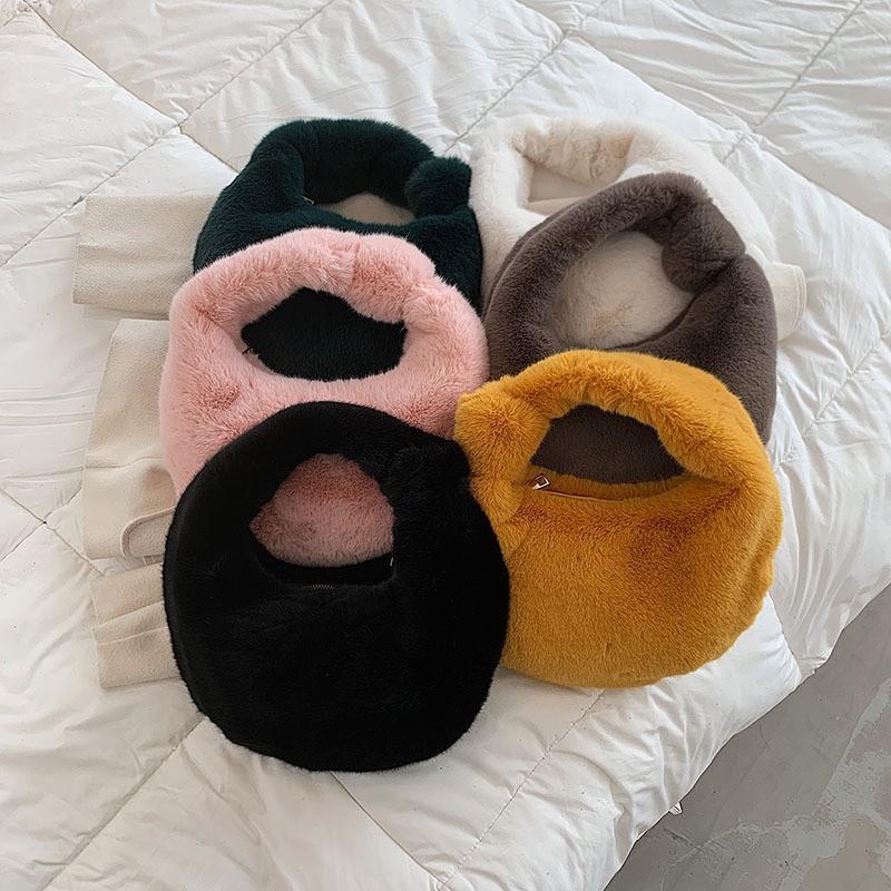 Hand-held Crescent Bag Women In New Fashionable Simple Hand-carried Women's With Texture Large Capacity One-shoulder Fur