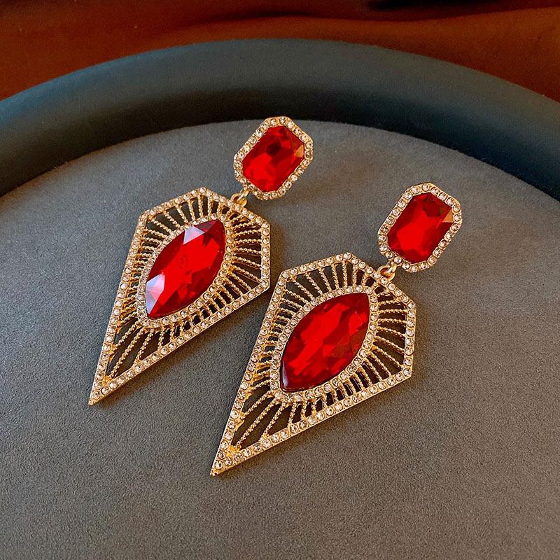 Needle Diamond Earrings Retro Light Luxury High-end Stud Earrings Niche Retro Earrings Women