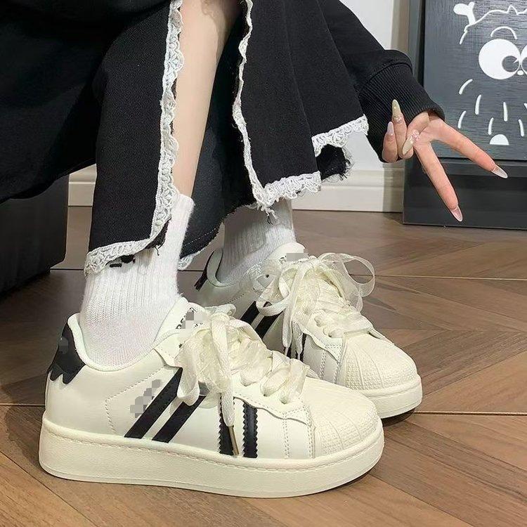 thick-soled shell head white shoes women's autumn new high-value sports shoes casual student board shoes tide