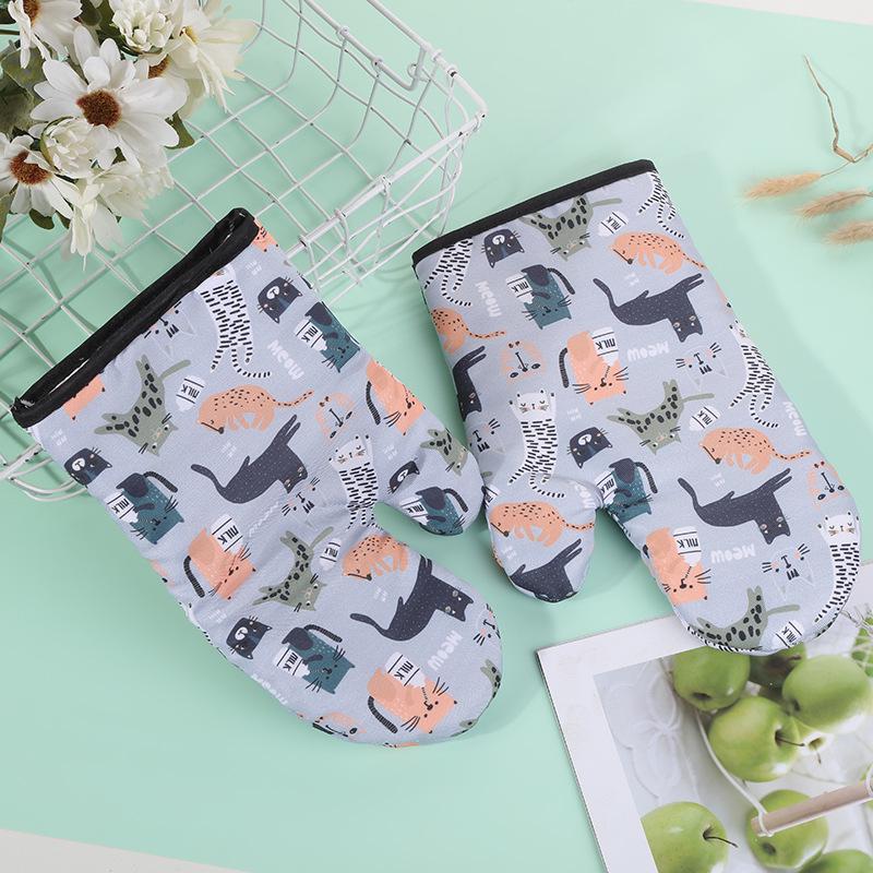 Adorable Cat Heat-Resistant Anti-Scald Baking Gloves