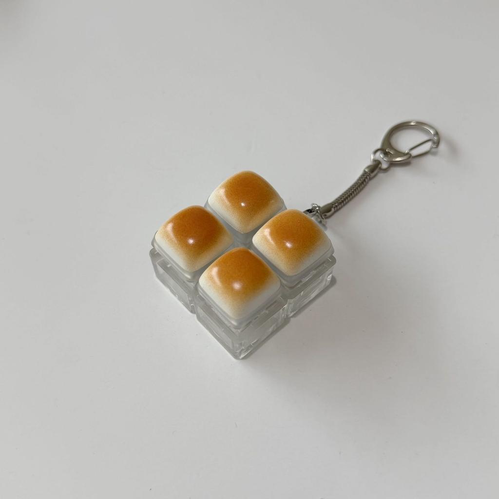 New Simulation Bread Key Decompression Light Key Chain Creative Mechanical Keyboard Button Decompression Fingertip Sensory Toys