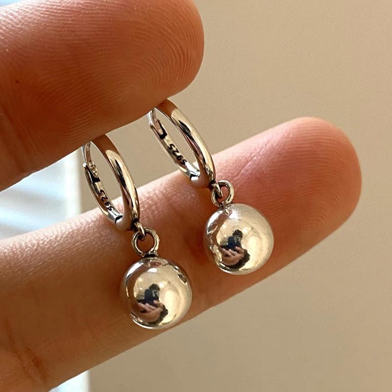 

Simple Metallic Style Drop Earrings for Women Versatile Fashion Smooth Ball-Shape Pendant Jewelry Accessories for Female