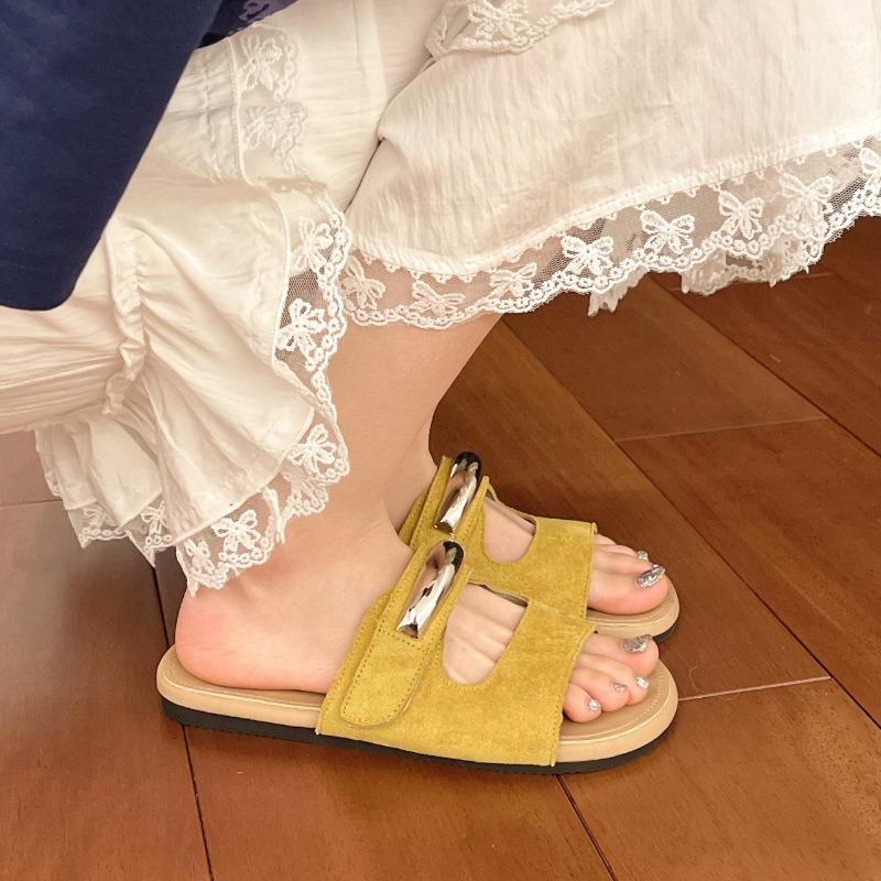 Female Shoes Ladies' Slippers Luxury Slides Summer Clogs Woman 2025 Designer Flat Soft Beach Retro Casual Rome Leisure