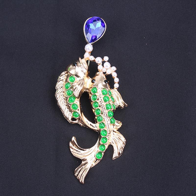 Koi Fish Brooch Pin With Electroplated Alloy For Fashionable Women And Men