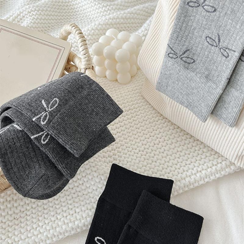 Sweet Girls Elegant Bowknot Pattern Cotton Crew Socks for Women Breathable Casual Fashion Student Middle Calf Socks