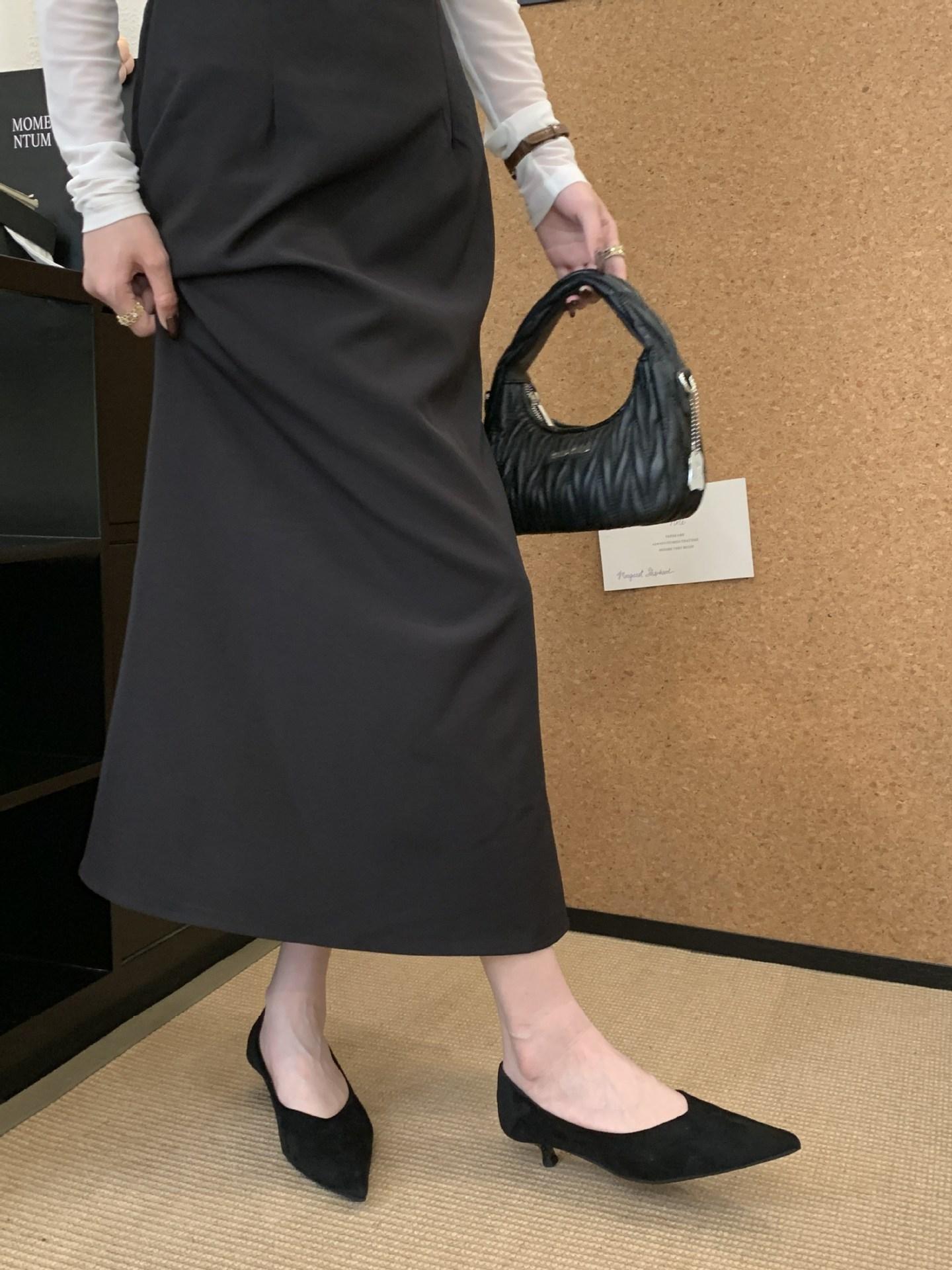2025 new French niche thin heel low heel light mouth single shoes fashionable versatile simple single shoes 35