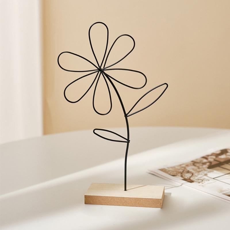 Nordic Iron Art Ginkgo Leaf Statue Sculpture with Wood Base Desktops Decorations Home Living Room Book Shelf Ornament