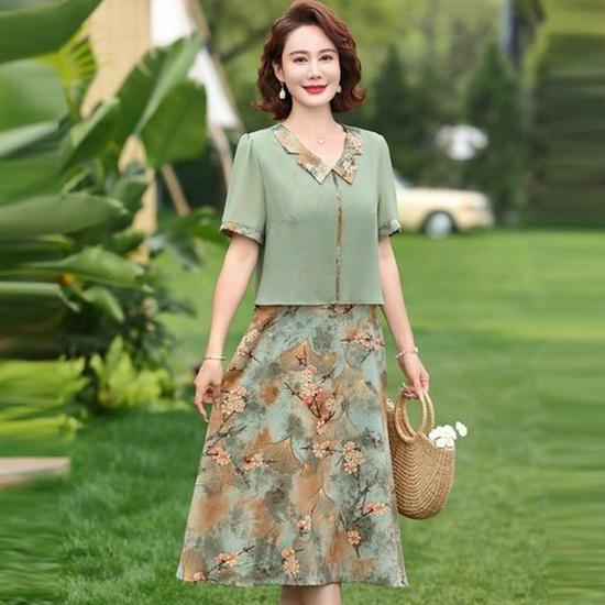 Elegant Waist-Cinched Summer Dress for Plus-Size Middle-Aged Women, 2026