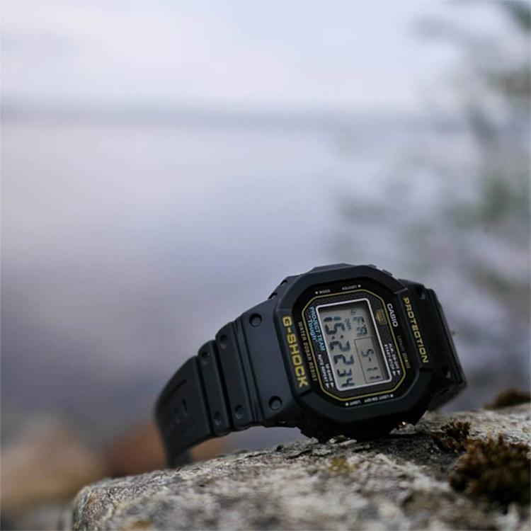 Casio Men G-SQUAD Series Black Watch DW-5035D-1B DW-5035D-1B