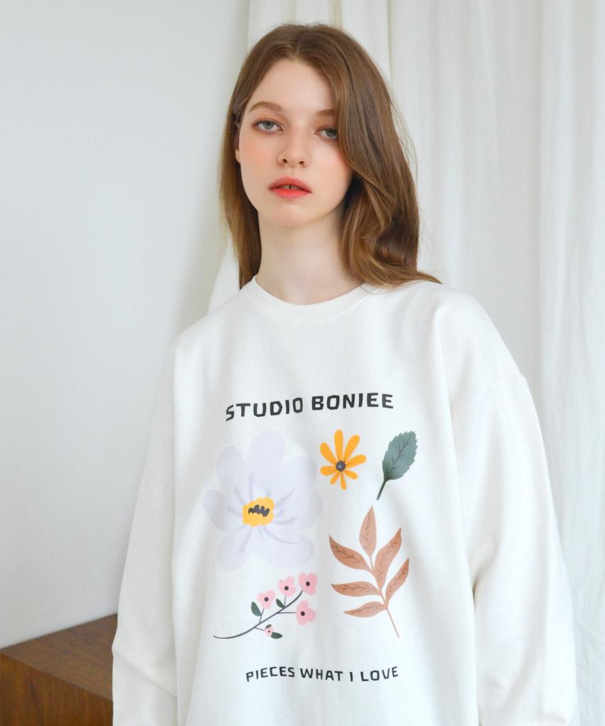 BONIEE Illustration (Fall Flower Dance) Graphic Oversized Sweatshirt White
