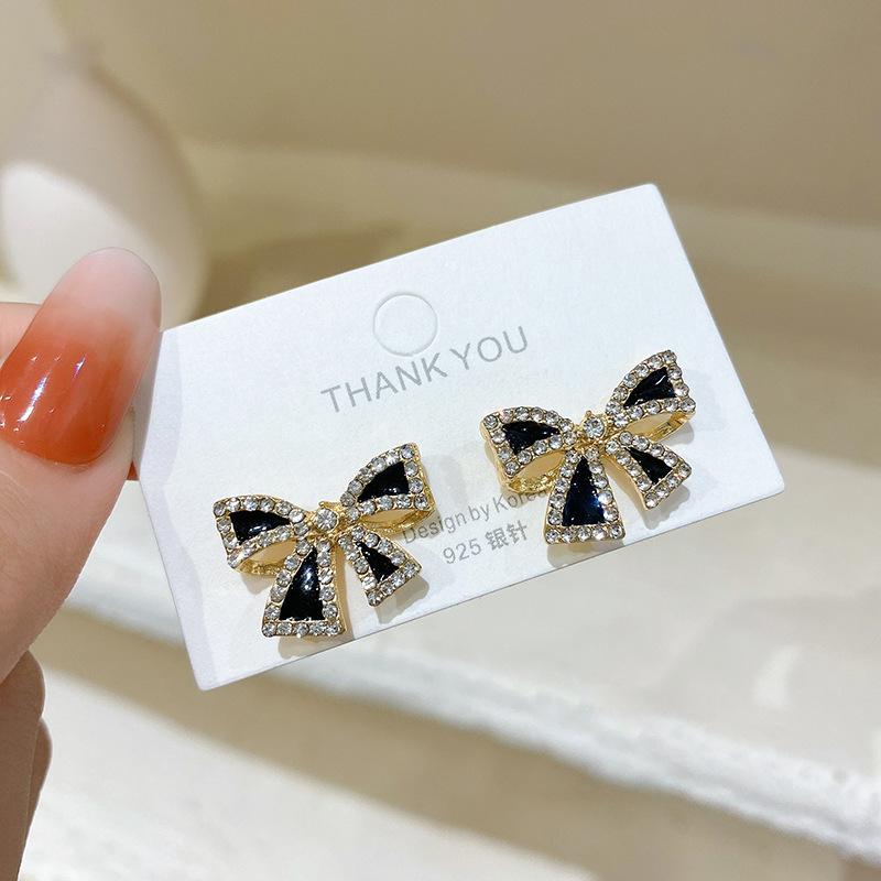 925 Silver Needle Temperament High-end Full Diamond Pearl Earrings Women's ins Wind Geometric Earrings Korean Light Luxury Earrings