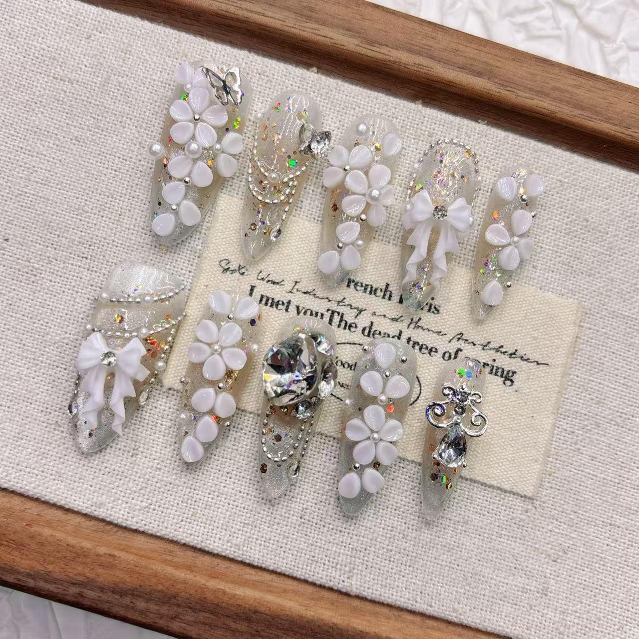 Embossed Gradient Ice Translucent Handmade Exquisite Mid-Length Wearable Nails Manicure.