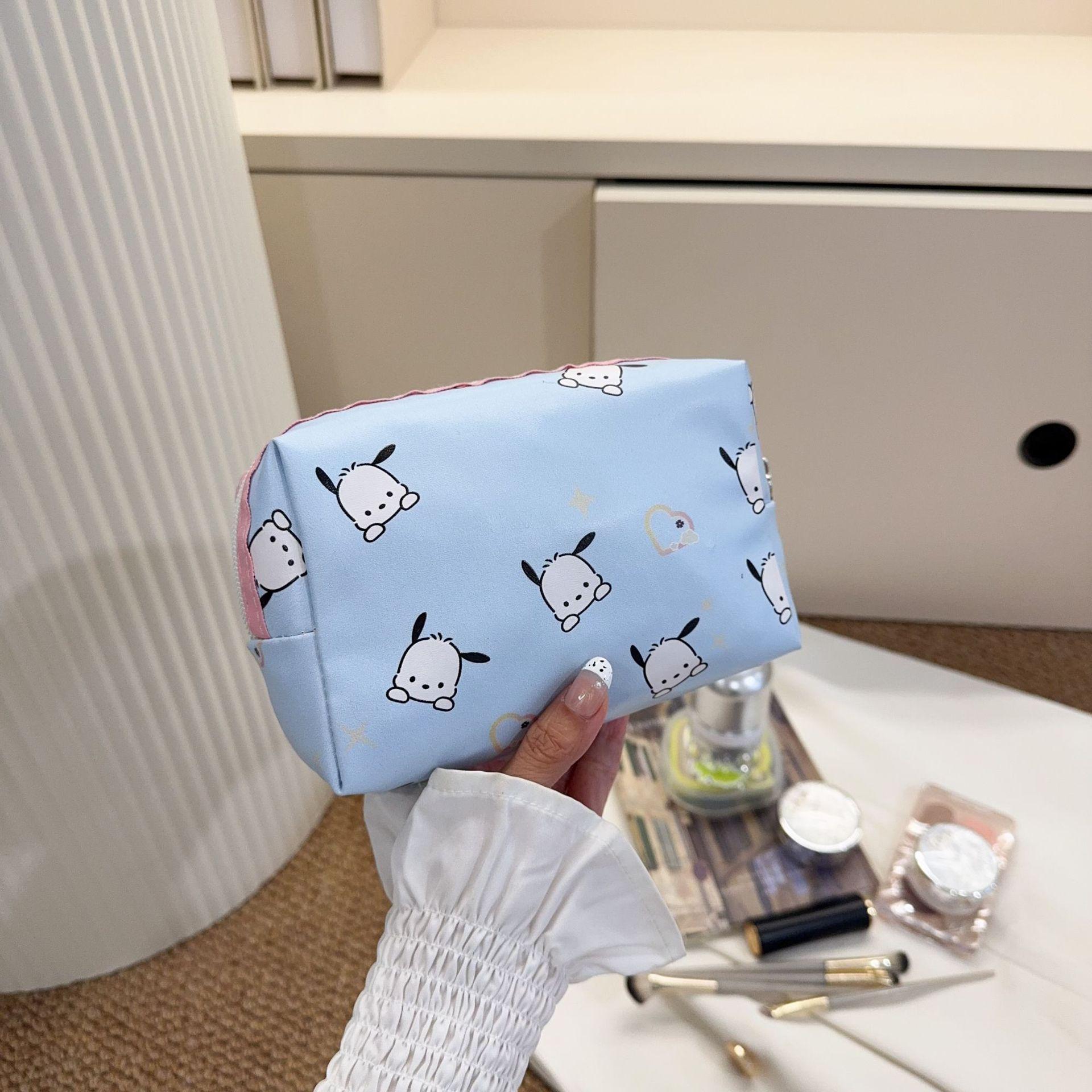 

Waterproof Japanese Cartoon Makeup Storage Bag 17*7*11 cm синій