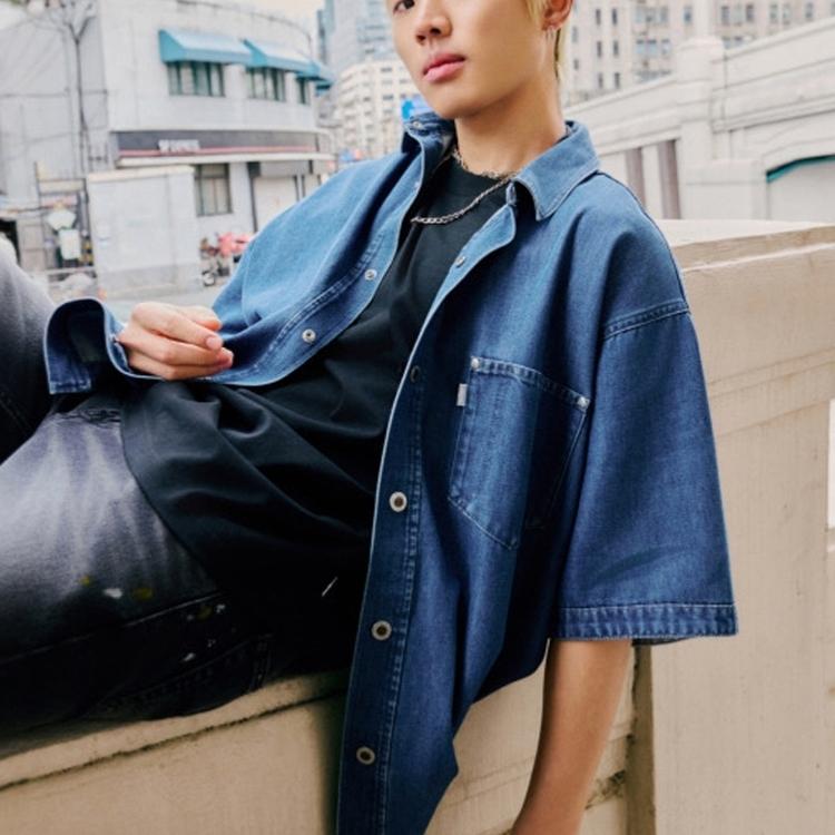 Levis SS25 Casual Comfortable Solid Color Denim Short Sleeve Shirt Men shirts Blue 004HN-0000