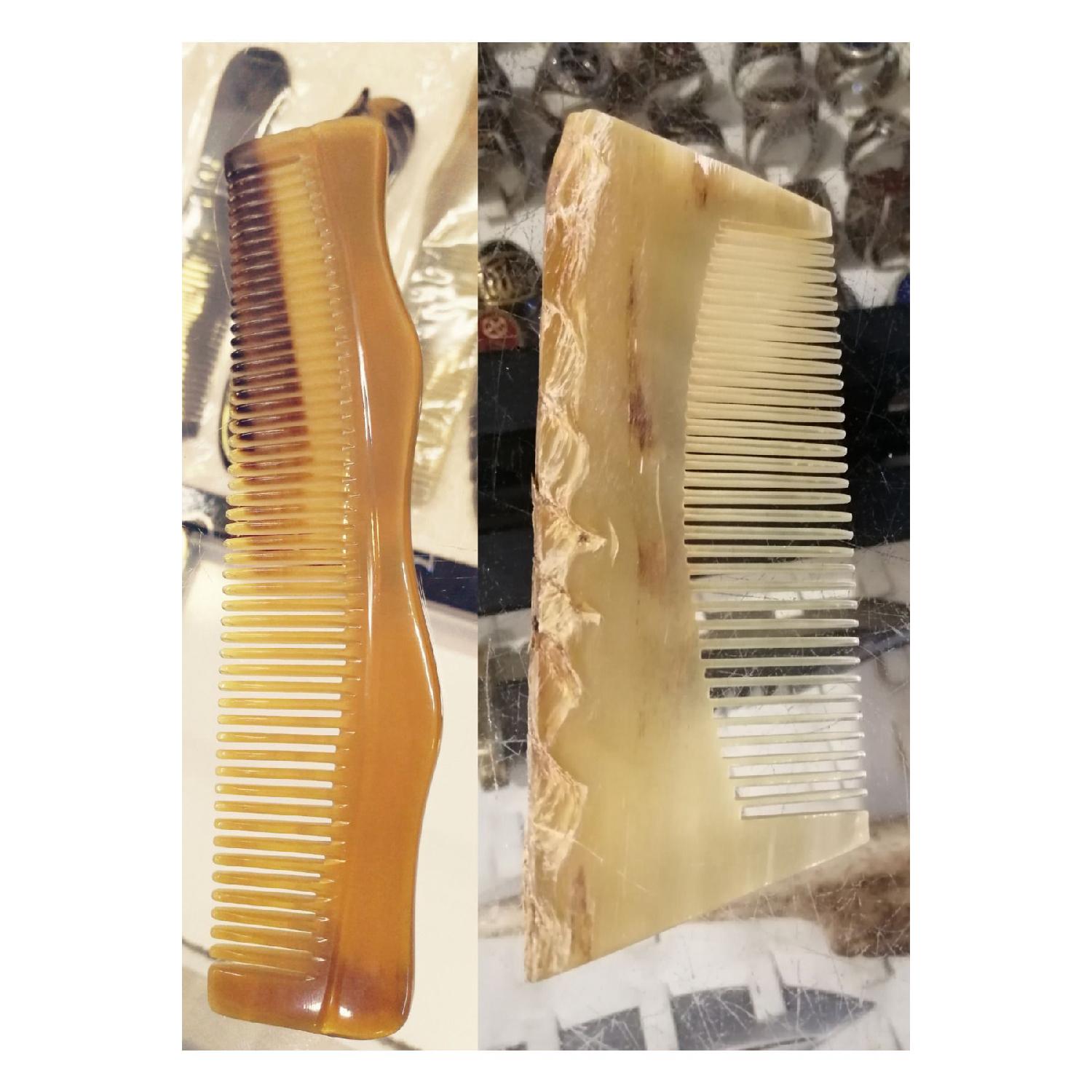 

Aries Horn Bone Comb 2 Pieces - 17 Cm And 10 Cm