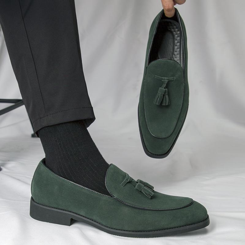 Fashion British Style Men's Pointed Tassel Casual Leather Shoes Fashion Brand Suede Leather Comfortable Formal Business Leather Shoes
