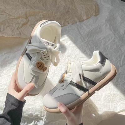 Neue Retro deutsche Trainingsschuhe schick runde Kappe lässige Leder weiße Brettschuhe Frühling