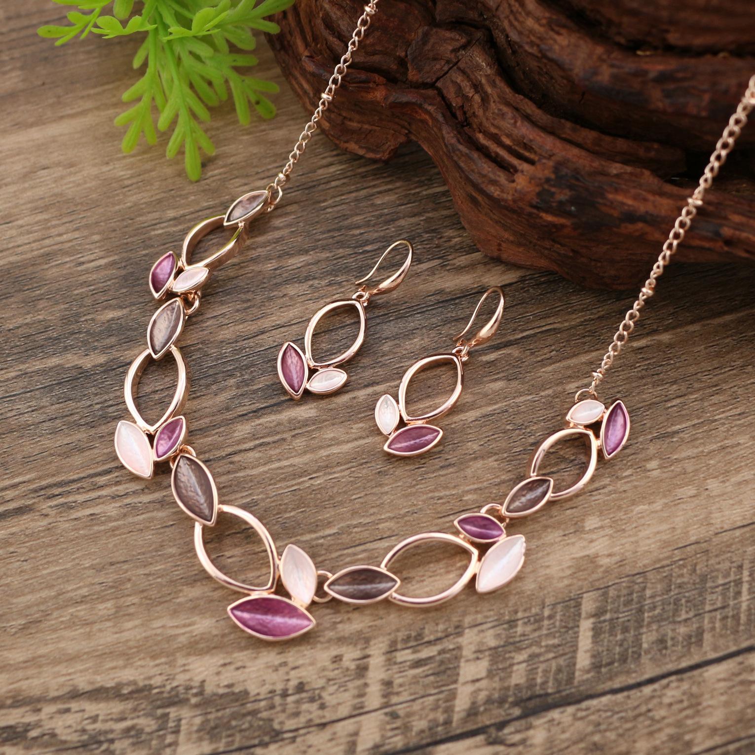 

Эмалированный набор серег и ожерелья «Лепестки», женские серьги в цветочном стиле