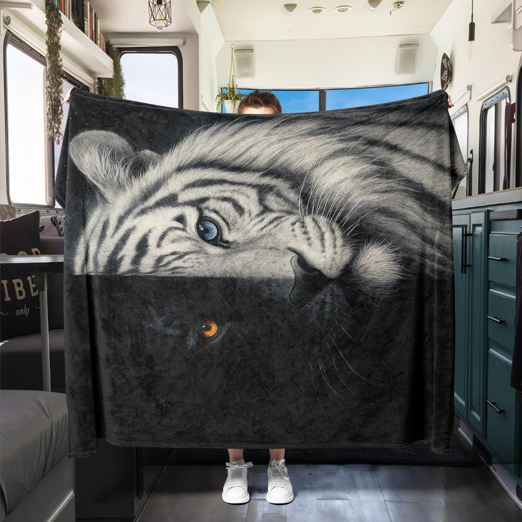 1 ks Flanelová deka s kresleným potiskem, Vysoce kvalitní, Pohodlná pro všechna roční období, Domácí dekorace, Teplo a pohodlí, Perfektní jako vánoční dárek k narozeninám