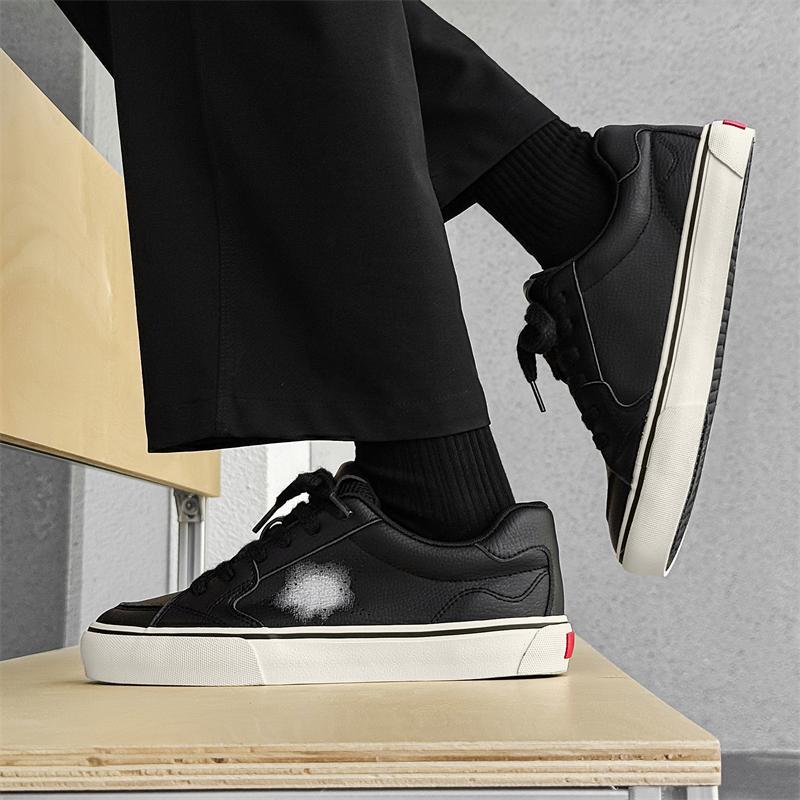 Fashion Fashion Men Skateboarding shoes Casual Sport Shoes Platform Sneakers Outdoor Breathable  Running Shoes men Tennis Shoes