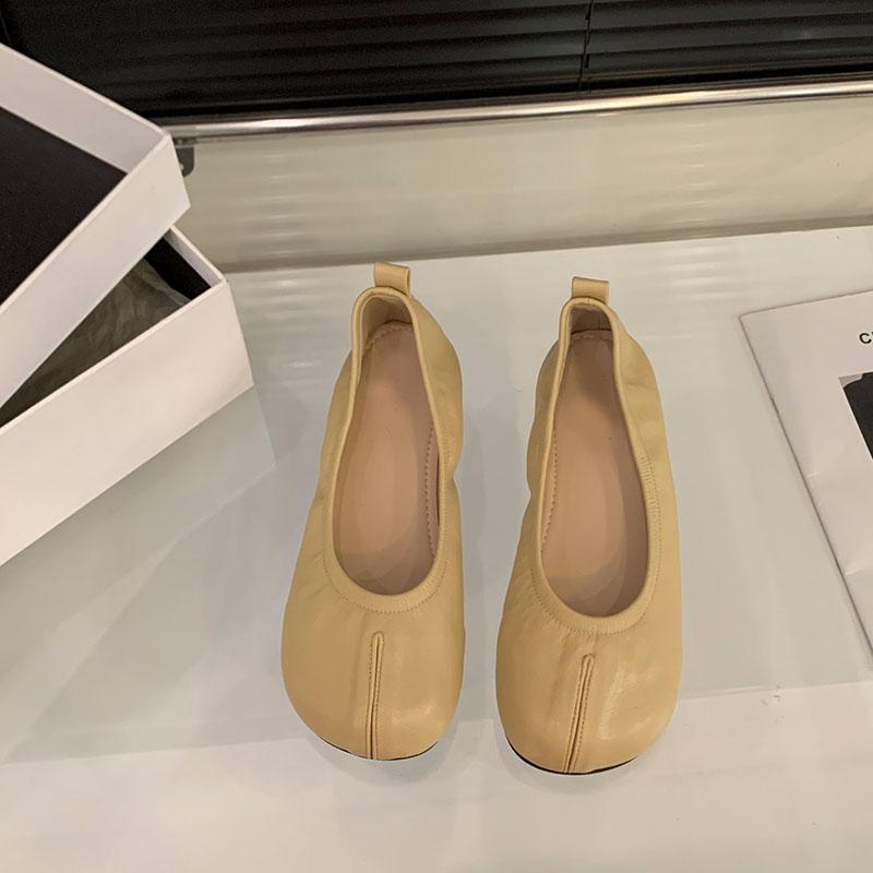 Fashion New Women Flat Shoes Fashion Soft Leather Casual Slip on Women's Shoes Spring Autumn Solid Ound Head Ballet Soft Bottom Flats