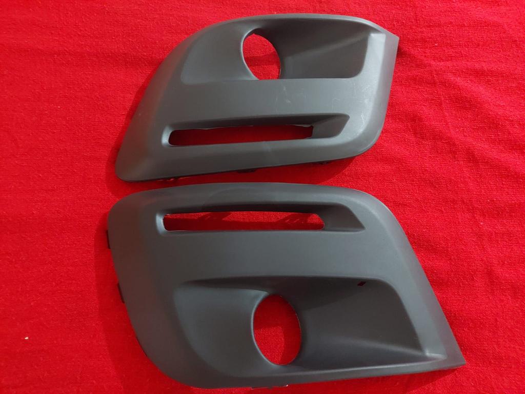 BGI1 For Citroen Berlingo / For Peugeot Partner 2015-2019 Front Bumper Side Grille Fog Frame Right and Left 2 PCs Auto Spare Parts