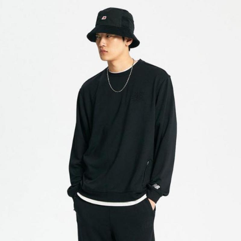 New Balance Men 24 7 Running Sweatshirt  Nbncd32833 2