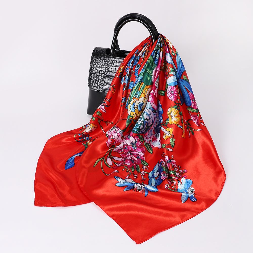 Høykvalitets luksuriøst silkeskjerf pannebånd Skjerf Halsskjerf For kvinner Kjede Silkeskjerf Dekorativt sjal for kvinner